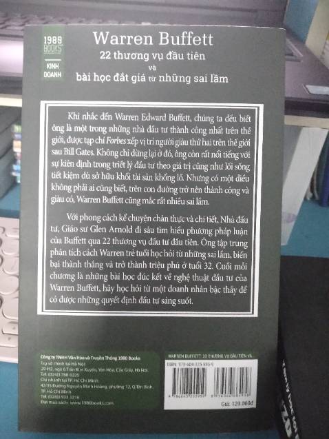 Rất hay cho những ai đang tìm hiểu về chứng khoán. Nhưng mình thấy có vẻ đọc những cuốn đầu tư chứng khoán của bên Tây sẽ khó để áp dụng ở Việt Nam. Nhưng vẫn rút ra được nhiều kiến thức đó mọi người.