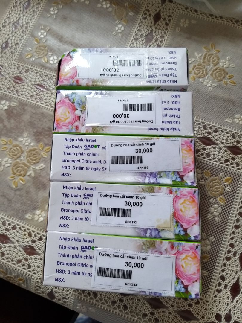 Cực kỳ hài lòng chất lượng tốt, giữ màu hoa tươi được hơn tuần