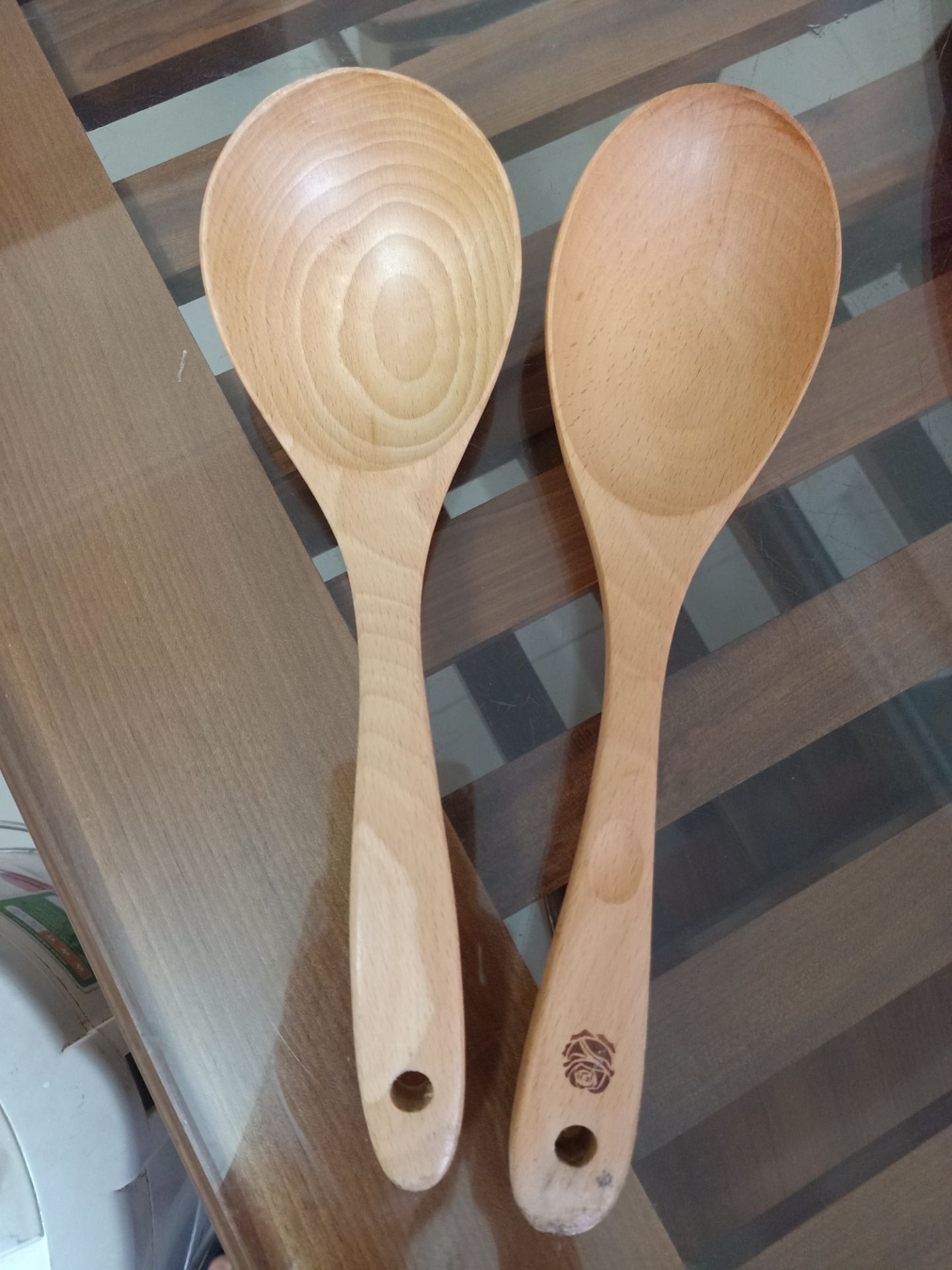 vá đẹp nhưng hơi to xíu