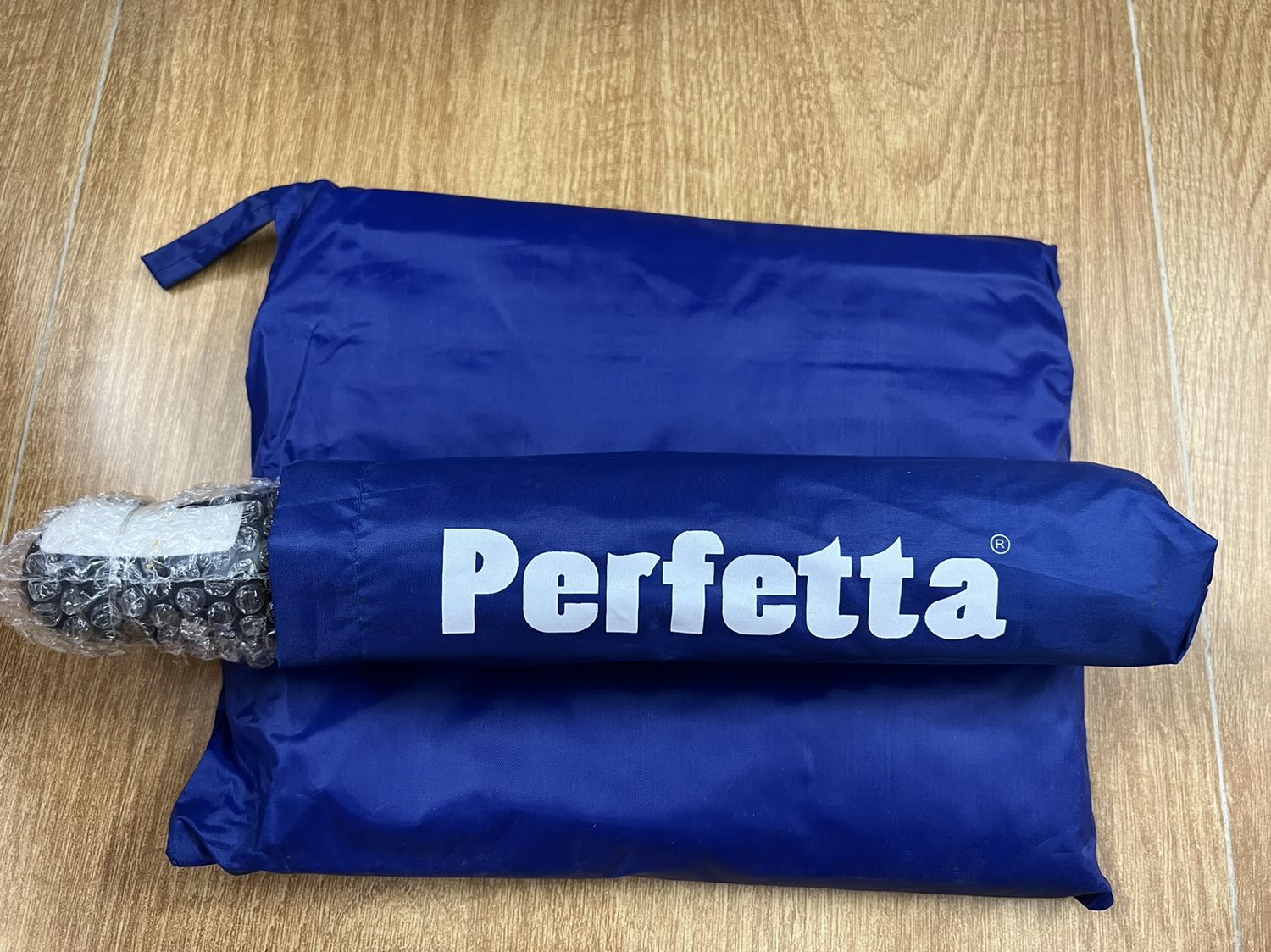 Đã nhận hàng sớm hơn dự kiến, đóng gói cẩn thận và được nhận quà nữa, thanks shop nhé!