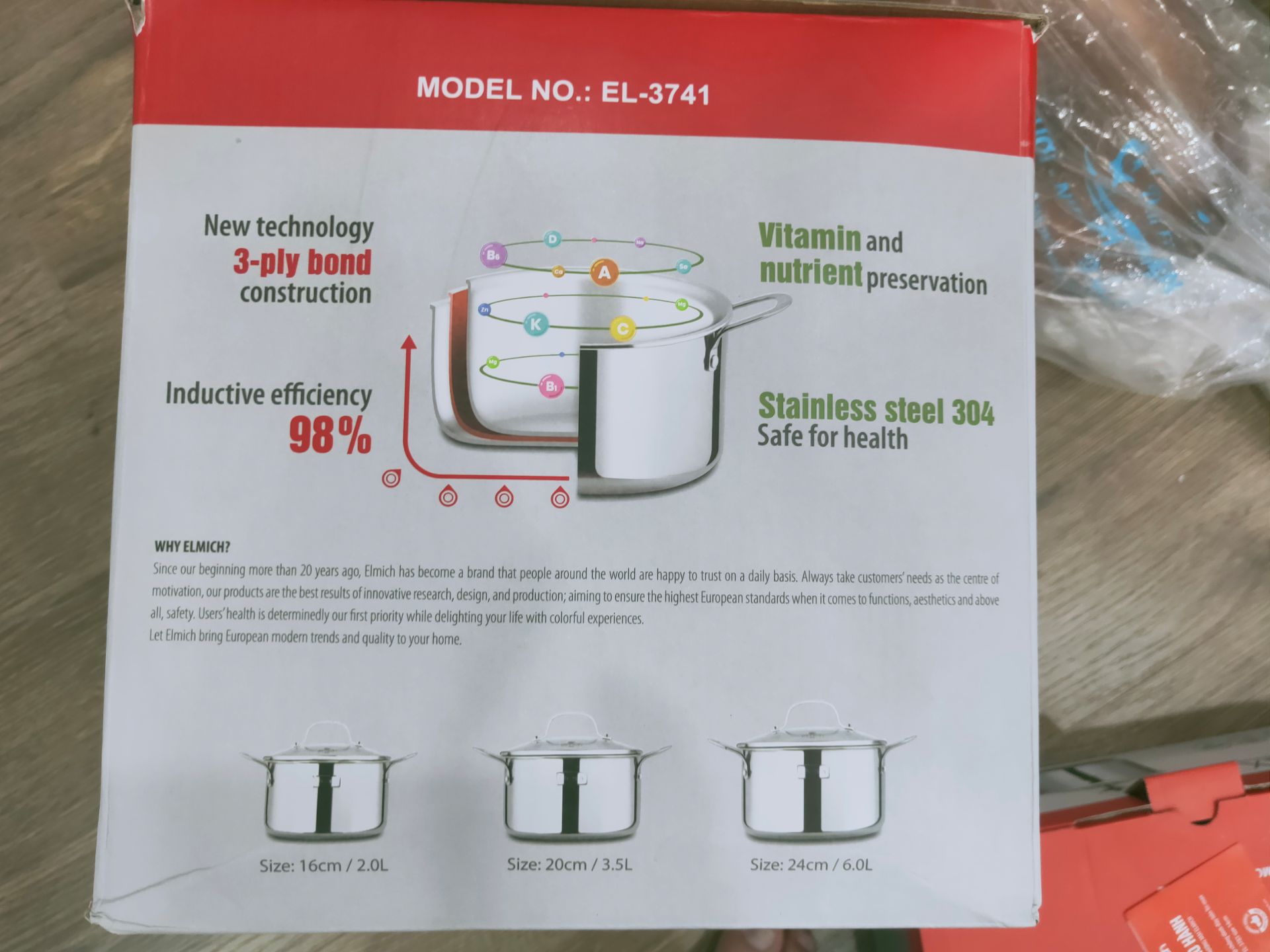 Mình gửi đánh giá nhầm bộ nồi sang quánh vì mua cùng nhau. Shop đóng hàng chắc chắn nhưng mua bộ 3742 mà vỏ lại là 3741 và ko có phiếu bảo hành bên trong. Chảo dùng 2 hôm đã bị bong chống dính và vỏ dính thức ăn ko sao rửa đc. Chẳng biết có fai hàng chĩnh hãng ko nữa, đúng là mua online chỉ ng bán mới biết đc. Dù sao nồi dùng cũng thấy ok hơn bộ sunhouse cũ nhưng vì giá tiền gấp mấy lần bộ sunhouse mà :))