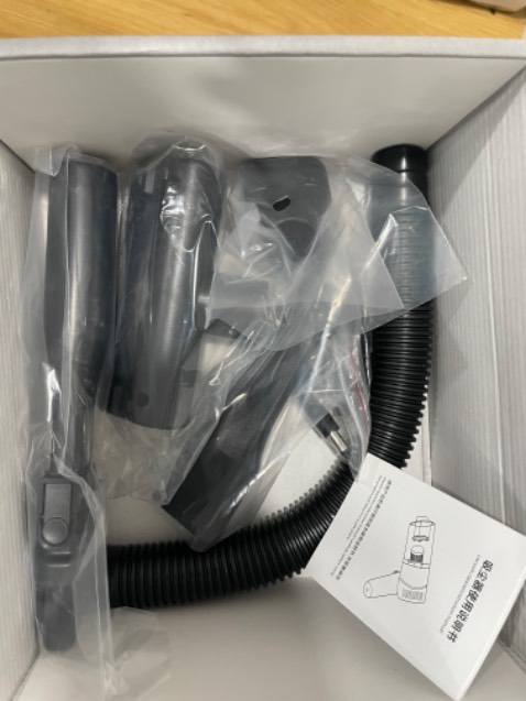 Máy mua về dùng cũng tiện, nhưng mới máy tuần mà giờ sạc đầy xong dùng không được lâu nữa và lực hút cũng yếu hẳn rồi. Không biết có vấn đề gì nhỉ? :(