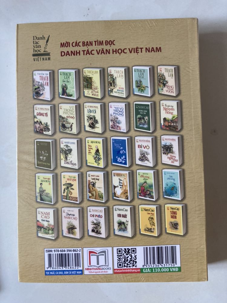 Chất lượng sản phẩm tốt, giá cả sale nhiều so với giá gốc, shiper giao hàng thân thiện. Nội dung thì không cần suy tư vì là một tác phẩm nổi tiếng xứng tầm danh tác văn học Việt Nam