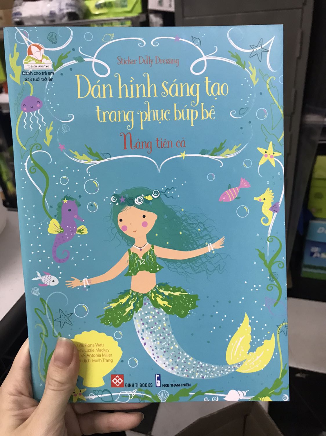 Mua sách trên tiki vừa nhanh vừa rẻ. sách khá đẹp. bé rất thích