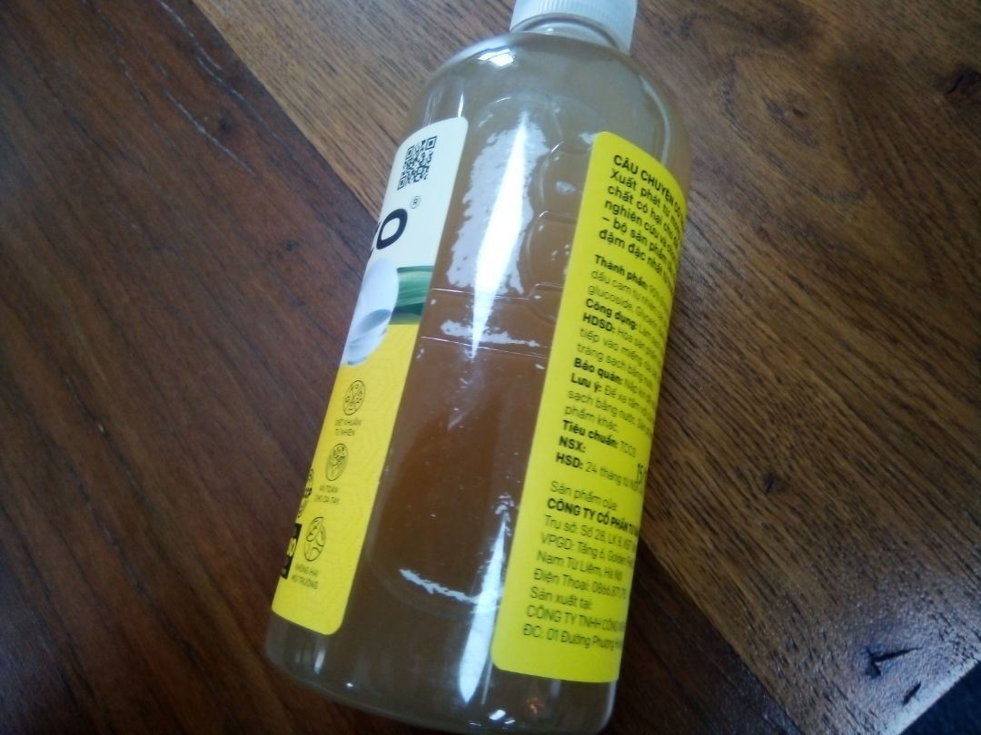 nước rửa chén mùi cực thơm, rửa chén sạch kin kít mà còn bảo vệ môi trường nữa, siêu ưng. shop tư vấn nhiệt tình, chúc shop có thêm thật nhiều sản phẩm hữu cơ như này