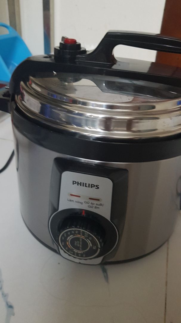 mình nấu lần đầu và sau đó thử lại mấy lần nữa, cứ sôi 1 lúc là van xả hơi không đợi đến lúc đủ áp suất để nhảy sang chế độ giữ áp suất được, nên cũng k biết chế độ hẹn giờ mấy phút nó có chạy tự động không