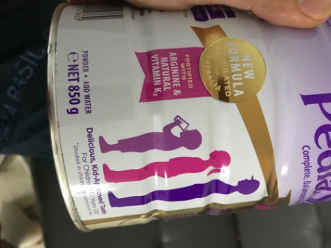 Sản phẩm bị trầy xước , hạn dụng 6/2024 trong khi ngày nhận là 23/1 còn có 4 tháng để sử dụng, trong khi sp cho trẻ em mà để cận date vậy mà bán cho khách hàng được cũng hay!