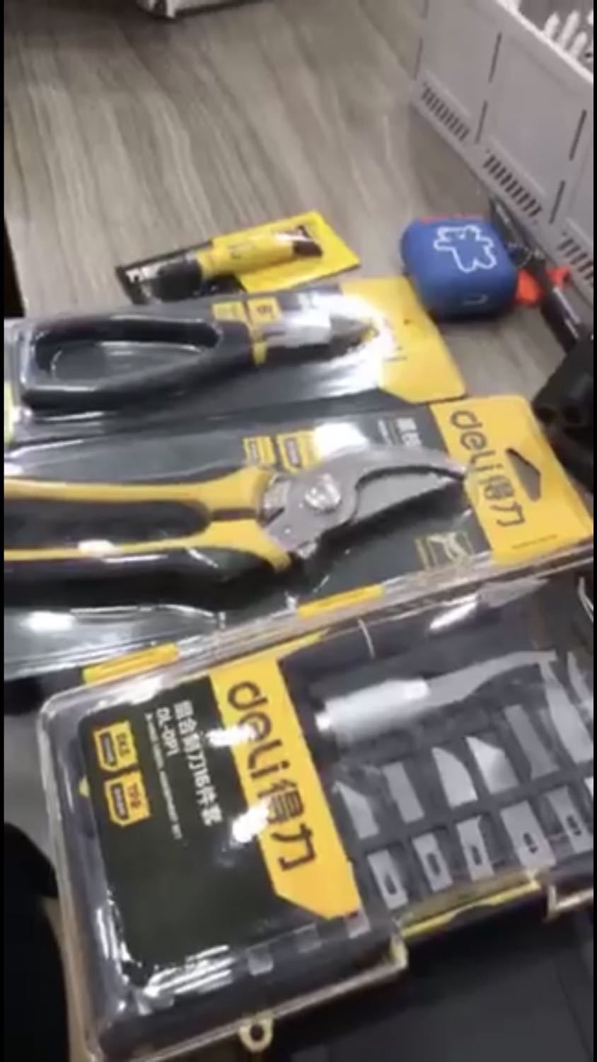 Mua hôm 11.11 có coupon nên cả đơn khá rẻ  Sản phẩm chắc chắn đóng gói cẩn thận
Đáng tiền tin tưởng tiki và shop Mua hôm 11.11 có coupon nên cả đơn khá rẻ  Sản phẩm chắc chắn đóng gói cẩn thận
Đáng tiền tin tưởng tiki và shop