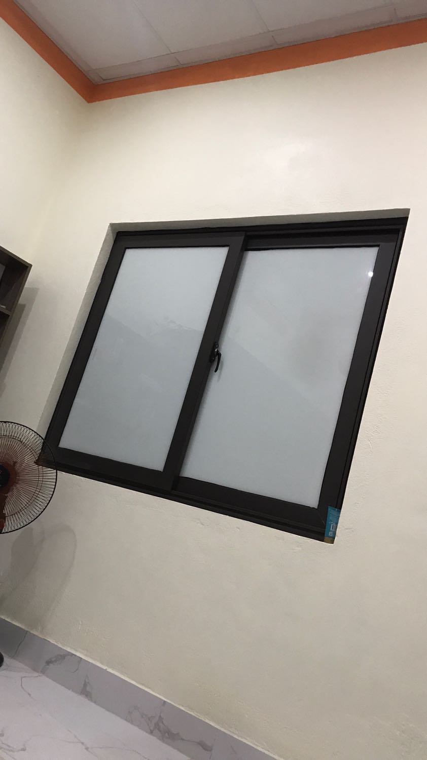 Đã nhận hàng. Đóng gói cẩn thận.
Có 2 đĩa tráng men hơi lỗi xíu.