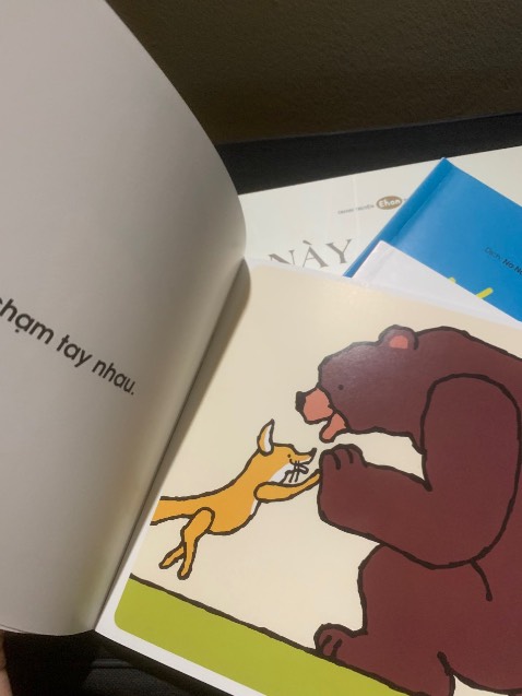 Sách đẹp hình vẽ rõ ràng câu chữ đơn giản. Sẽ quay lại mua tiếp, thấy sách tốt