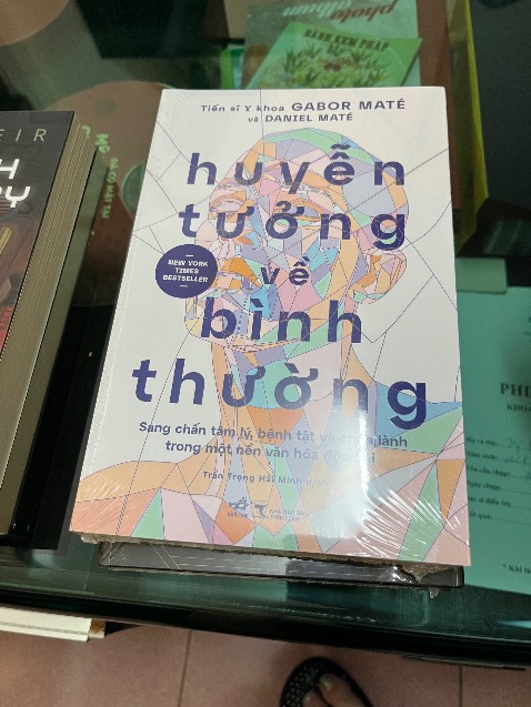 Shop đóng gói cẩn thận và giao nhanh. Sách chính hãng, giá tốt ah.