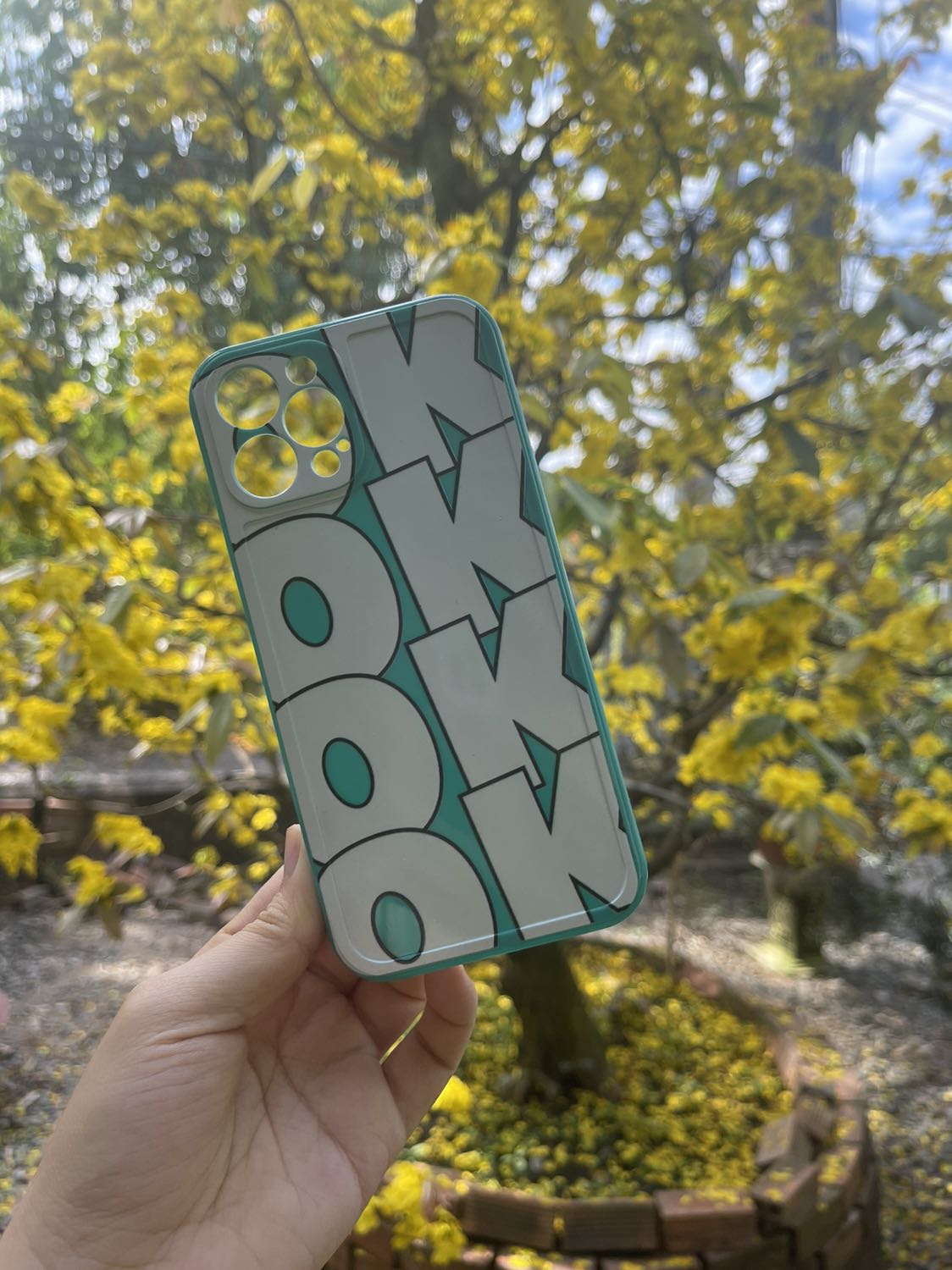 Hình ảnh mang tính nhận xu. Nói chung là quá ưng. Ốp dày dặn, vừa khít, màu đẹp, ai cũng khen