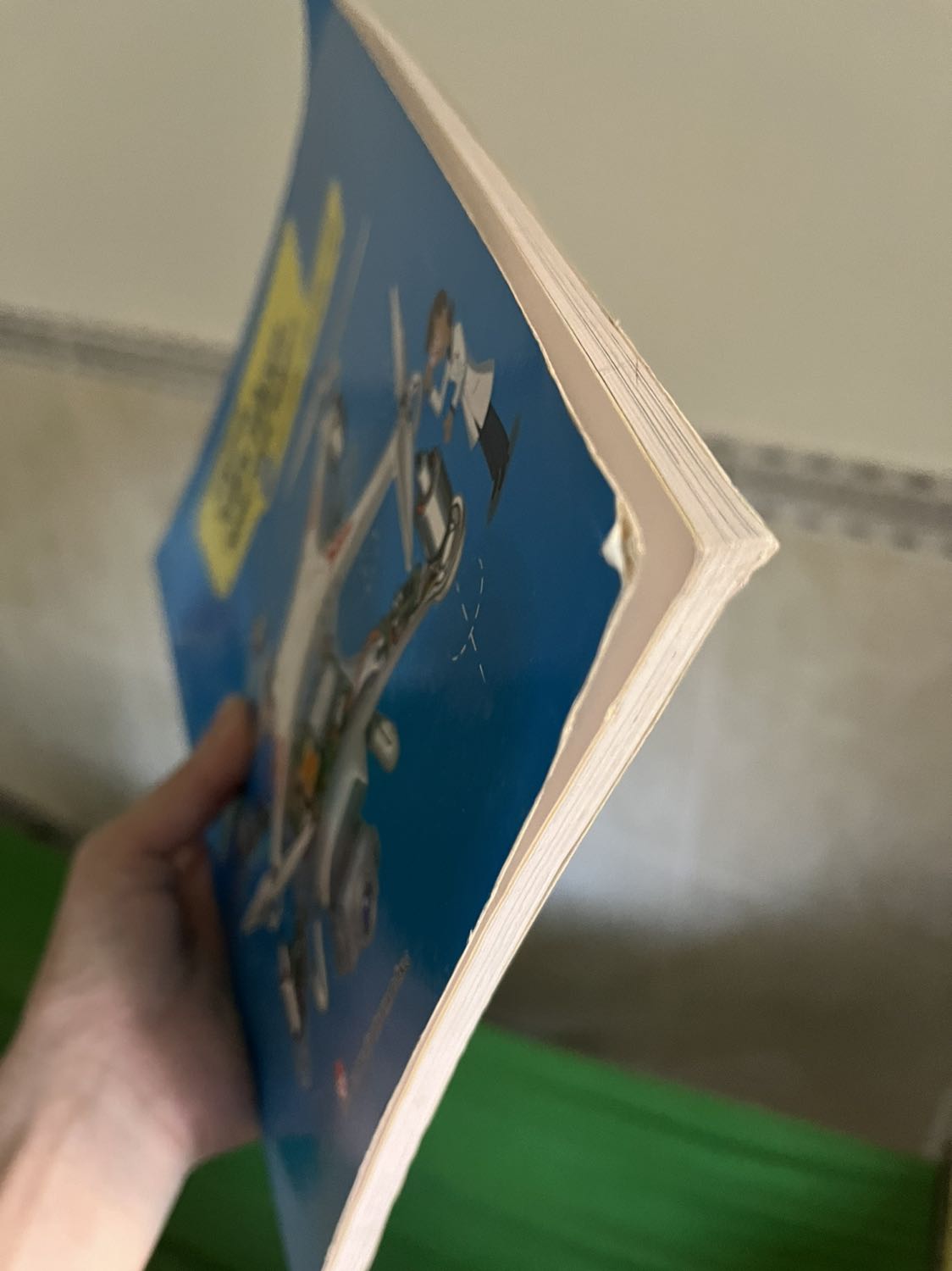 Sách bị cuốn biên, cũ trông như sách cũ!!!