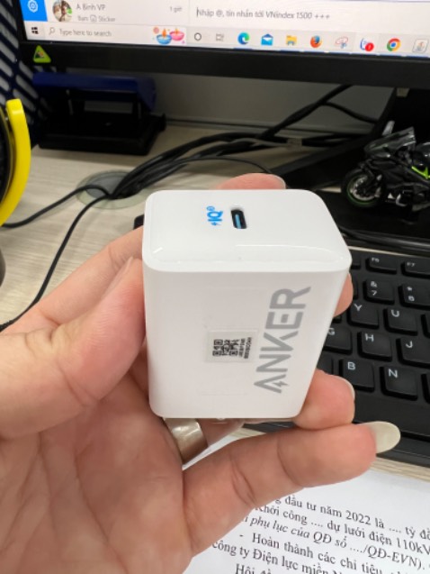 Sạc nhanh, hàng Ok, mình sạc cho cục dự phòng anker 25.000 thì thấy cục sạc có nóng nóng!