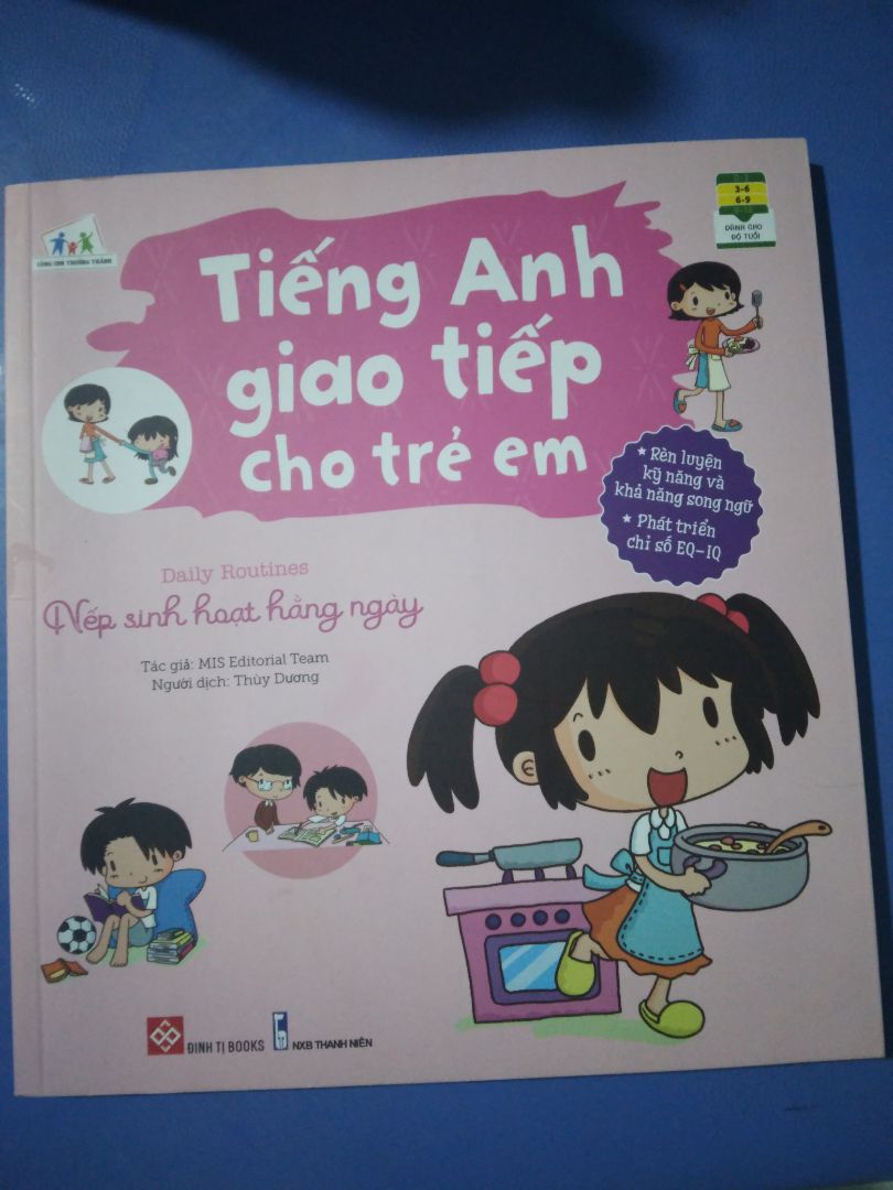 Tiki giao hàng nhanh trước dự kiến. Sách rất hay hình ảnh phong phú có các câu hội thoại hằng ngày giúp bé học tiếng anh giỏi hơn.