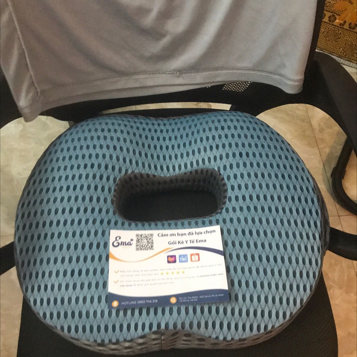 Sản phẩm ban đầu ngồi có vẻ bình thường, ngồi lúc thấy cũng khá êm, k dày như mong đợi, 5* ủng hộ shop nhé. Ổn