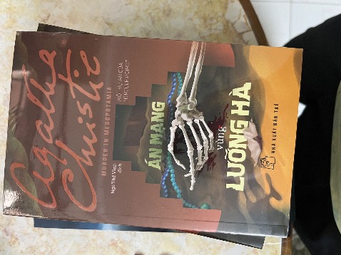 Nay mình nhận sách khá hài lòng, đóng gói cẩn thận và giao nhanh. Hy vọng Tiki lun duy trì tình trạng đóng gói như này 🤩