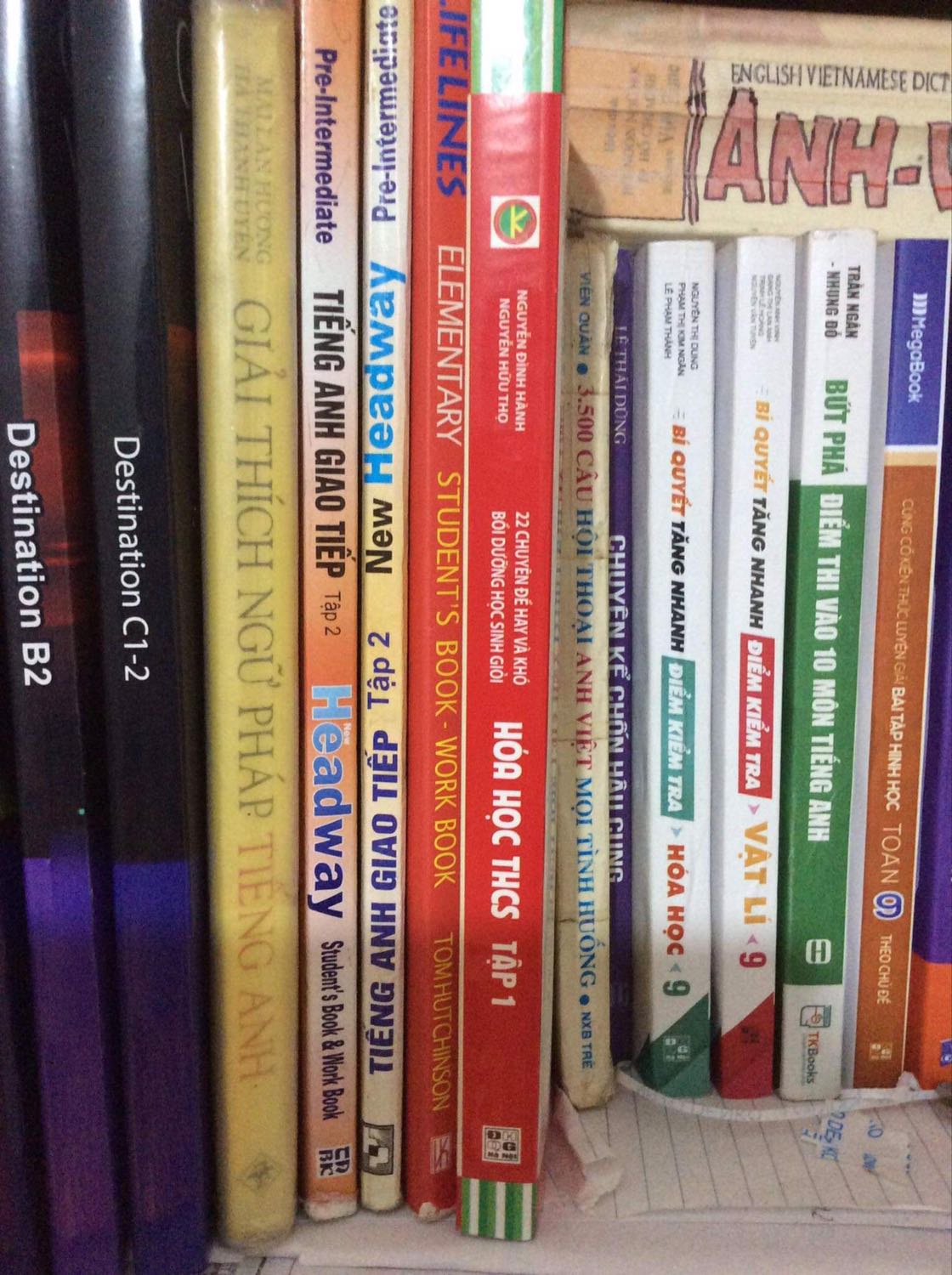 Sách dày, rõ chữ và còn giao hàng nhanh 
Tóm lại là không có gì để chê cả:3 Lần sau sẽ ủng hộ shop tiếp:>