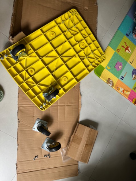 Đủ đồ chơi.. lắp ko khó... nhân viên giao hàng ổn.

Hàng đẹp chắc chắn!