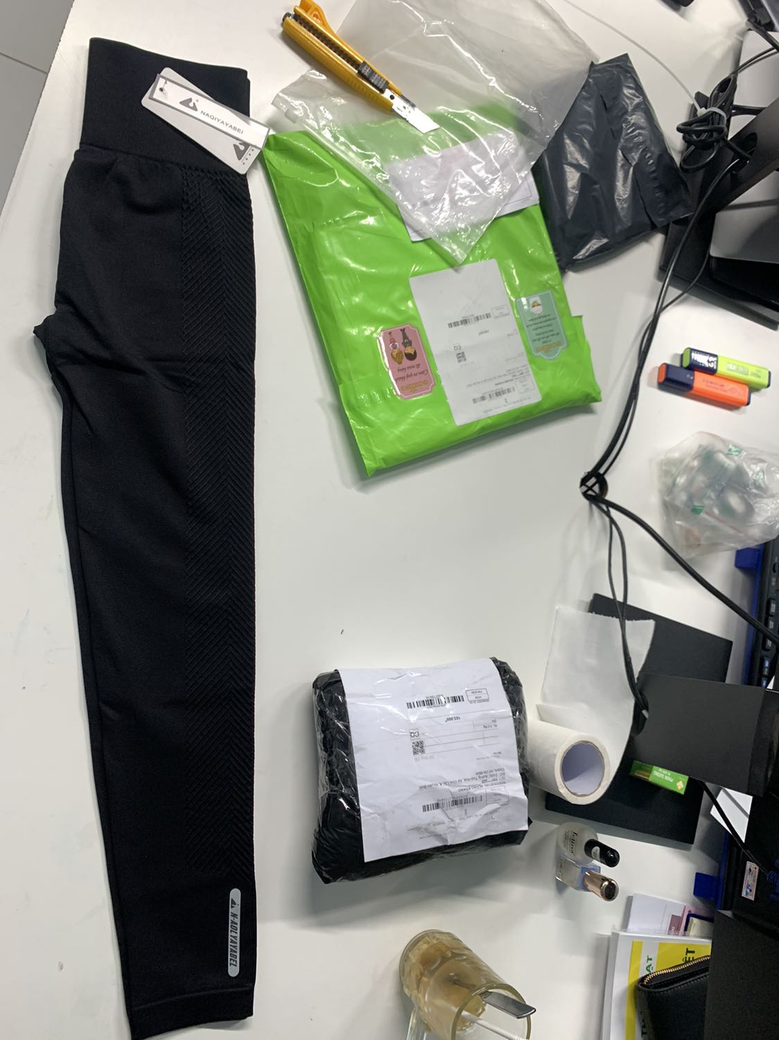 Sản phẩm đẹp, dày và co dãn tốt