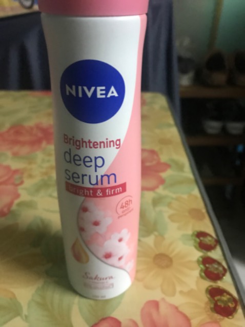 Nhân viên giao hàng nhanh chóng , hàng đóng gói cẩn thận , sản phẩm như hình