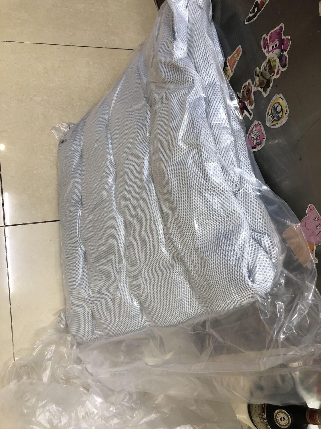 Giá tốt. Đóng gói chu đáo. Sản phẩm tốt đúng như mô tả. Nằm rất thoải mái & tiện lợi, phù hợp người lớn tuổi. Cám ơn shop