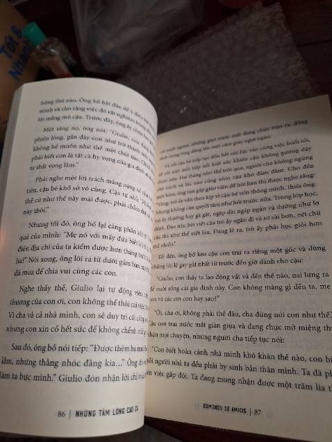 Shop giao hàng nhanh, mình sử dụng bookcare để bọc sách nhìn cho sạch sẽ.