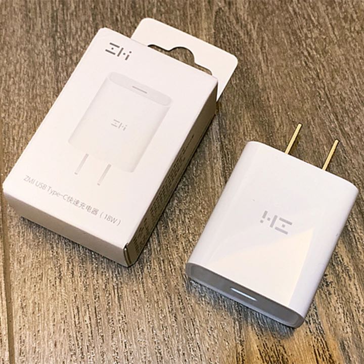 Chất lượng sản phẩm tuyệt vời hàng chính hãng cũng như tốc độ sạc nhanh, ghim vào máy có hiển thị sạc nhanh. Dịch vụ giao hàng tốt người giao hàng thân thiện giao hàng nhanh trong hai tiếng với Tiki Now.