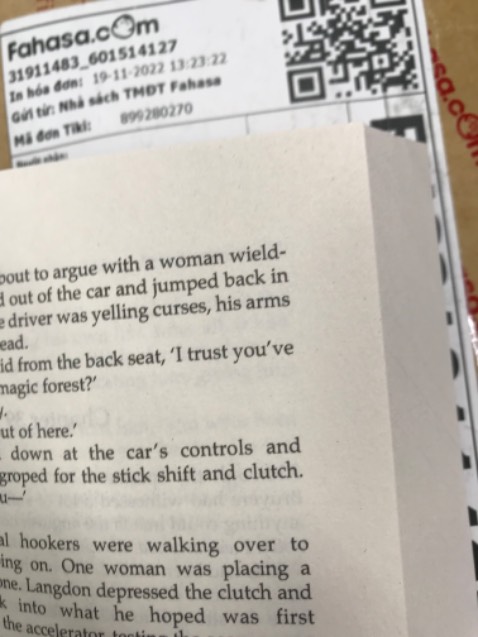 Giao hàng nhanh, đóng gói tốt. Có điều giấy in vàng khá xấu không phải loại giấy trơn nên có thể dễ rách.