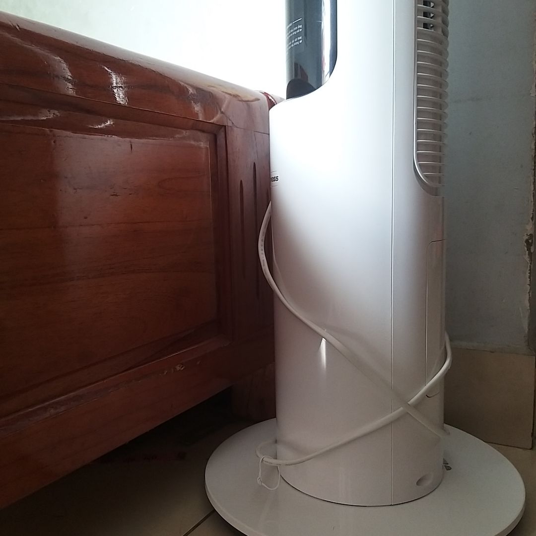 giao hàng siêu nhanh luôn, nhân viên giao hàng thân thiện, nhiệt tình,
sản phẩm như mô tả, nhà mình dùng để phòng ngủ chiều cao vừa với giường ngủ , mẫu mã đẹp, sang trọng, giao hàng siêu nhanh luôn, nhân viên giao hàng thân thiện, nhiệt tình,
sản phẩm như mô tả, nhà mình dùng để phòng ngủ chiều cao vừa với giường ngủ , mẫu mã đẹp, sang trọng,