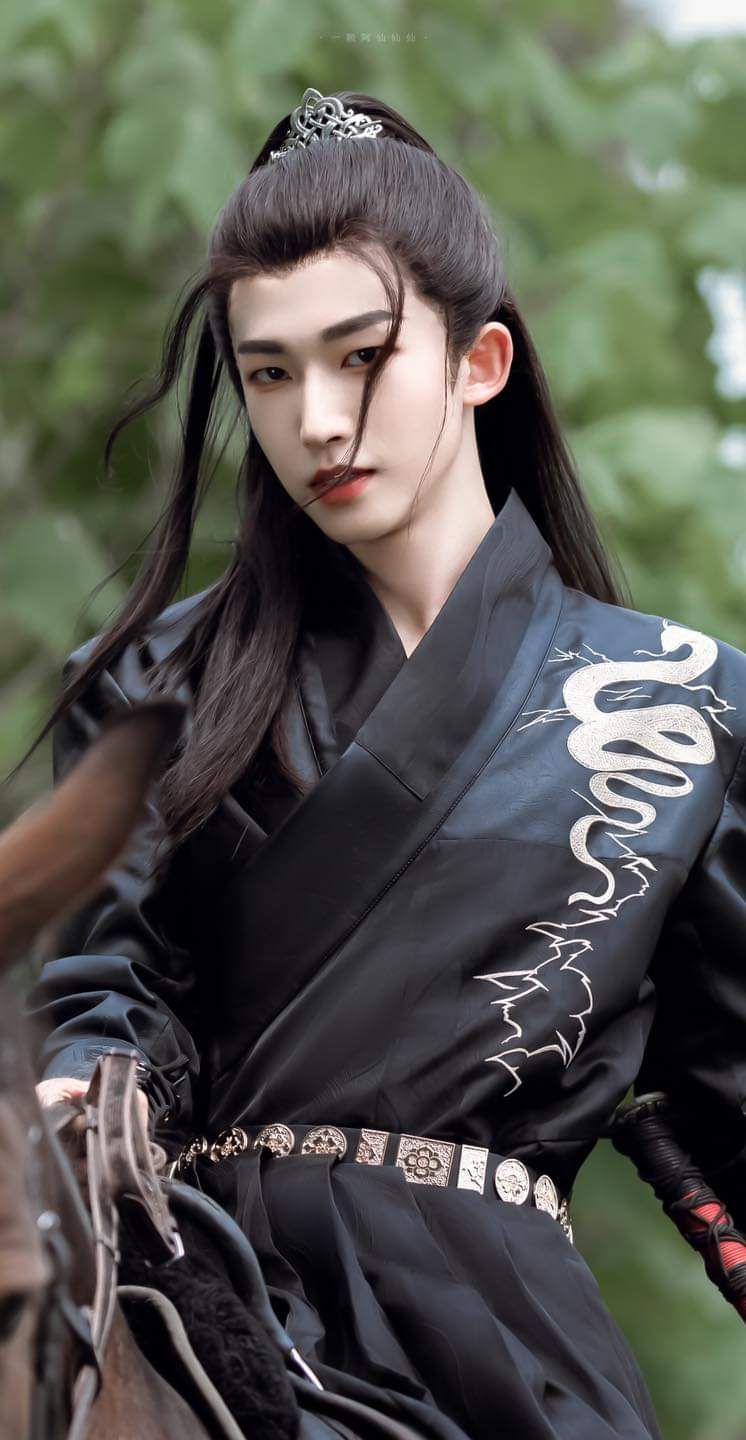 hình ảnh mang tính chất nhận xu nhưng mà gội thích vô cùng mùi thơm dễ chịu mỗi tội chai bé quá. có chai 1l thì tiện quá