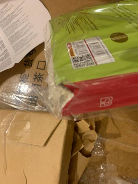 Sách bị rách trong quá trình vận chuyển