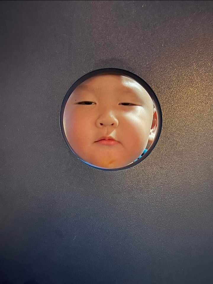 sách đẹp, bọc gói cẩn thận. hình ảnh chỉ mang tính chất nhận xu