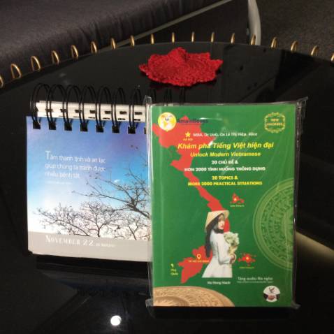 Sách đẹp, có các tình huống thực tế, viết dễ hiểu và học hiểu. Giao hàng nhanh, shipper nhiệt tình, thân hiện