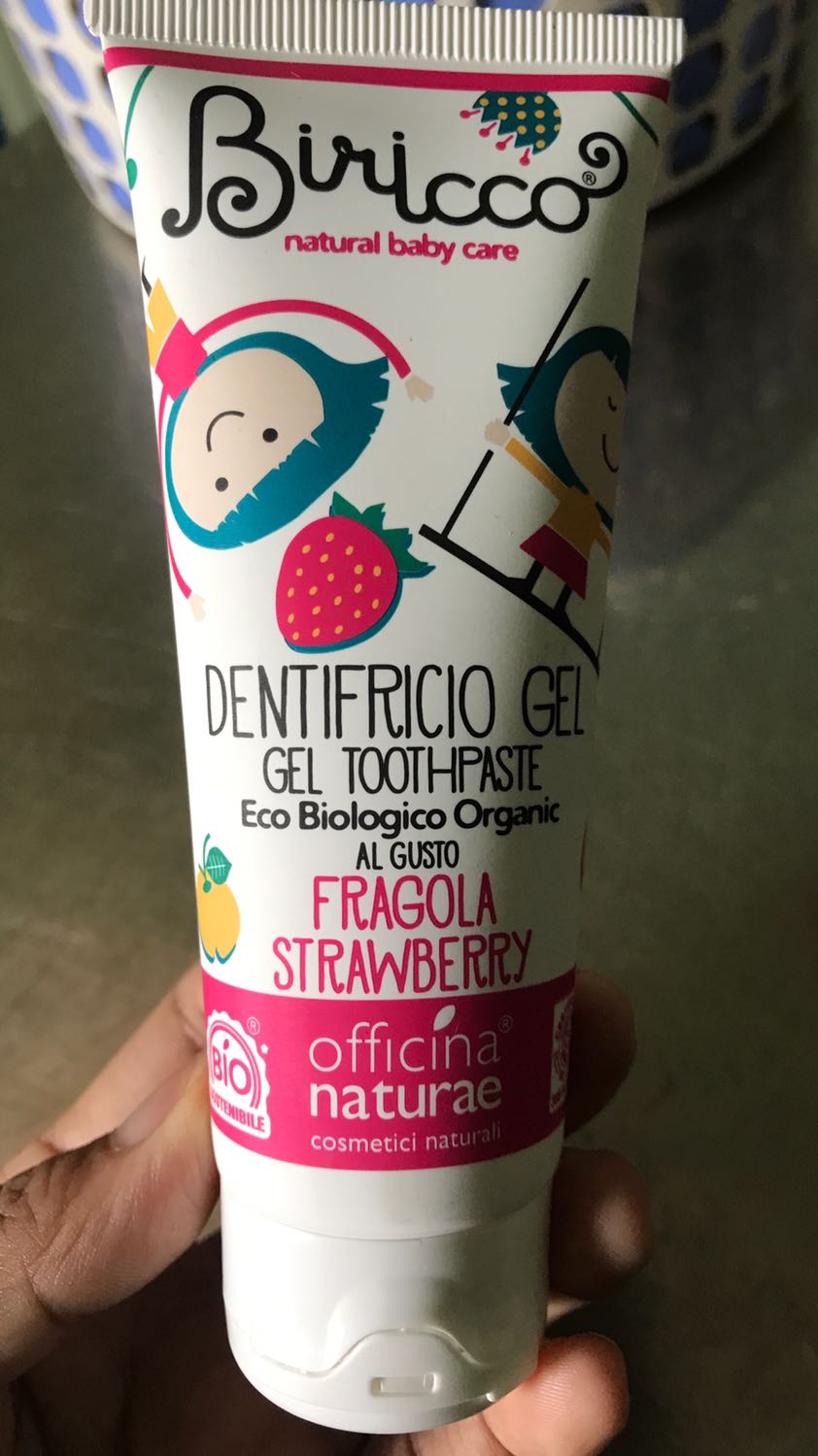 Sản phẩm đúng mẫu mùi dâu chưa sử dụng nên chưa biết bé có họp tác k? Sản phẩm đúng mẫu mùi dâu chưa sử dụng nên chưa biết bé có họp tác k?