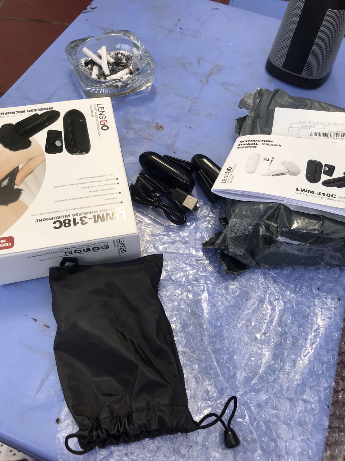 Đã nhận hàng hàng
Nhanh hơn dự kiến
Sp đóng gói tốt. Mình dùng iphone nên phải mua thêm zác chuyển.