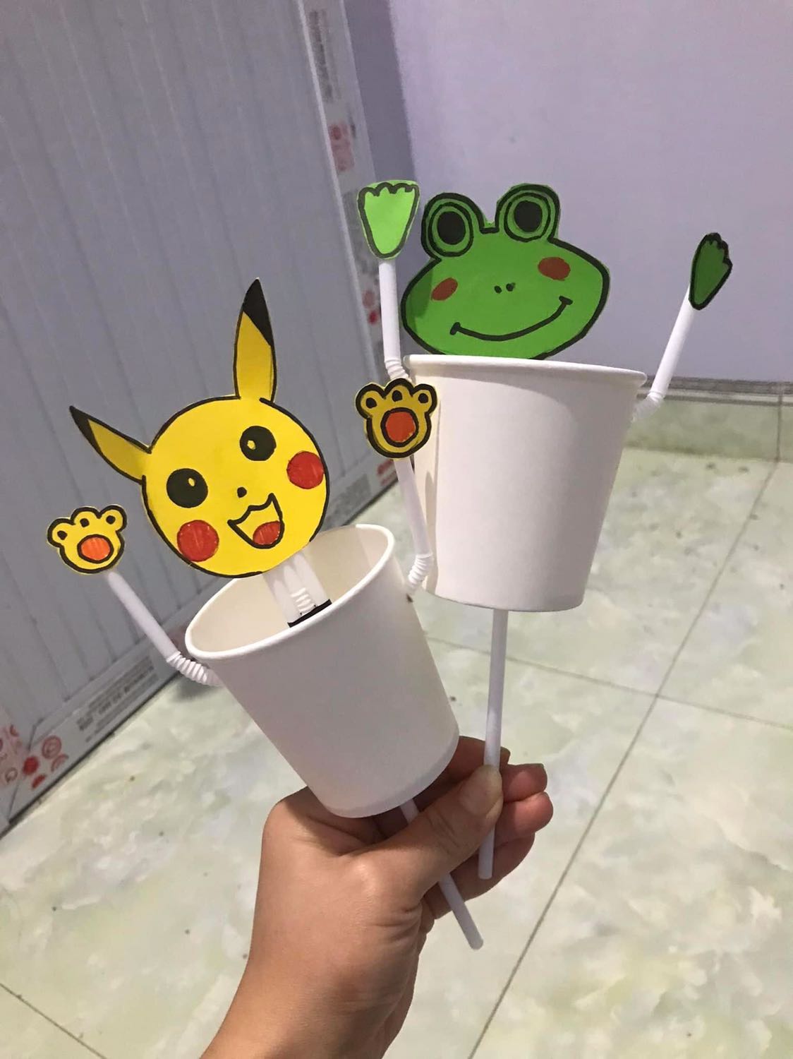 Hàng chất lượng, cây nhẹ, có điều mau ngốn pin khi bật đèn bắt muỗi