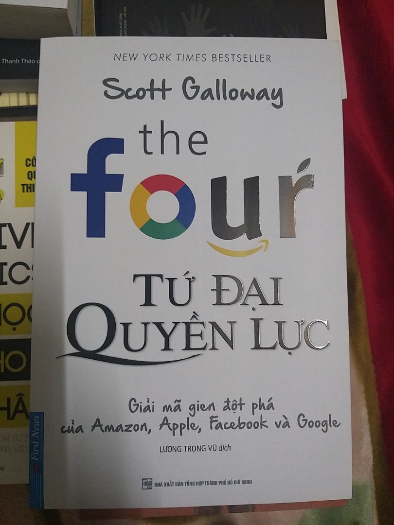 Đầy ắp thông tin về những ông kẹ trên vũ đài kinh doanh.Tứ đại quyền lực nêu bật ra các. cty đang khổng lồ đến mức nào,họ chi phối cs của cta mạnh mẽ ra sao.Các thủ thuật kinh doanh tinh vi tn.Và liệu họ có còn duy trì vị thế của mình hay 1 cty nào đó sẽ thay thế.Và hiện nay chỉ có Microsoft, Alibaba là đủ sức để cạnh tranh và thay thế họ mà thôi