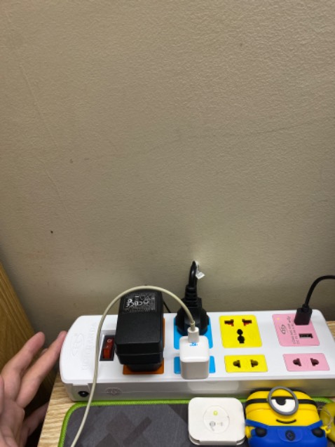 Mọi thứ đều ổn nhma sao lúc mình tắt hay bật ổ điện thì nó vẫn lên điện v ạ trừ khi rút dây cắm ra ko thì ko tắt ổ điện đc