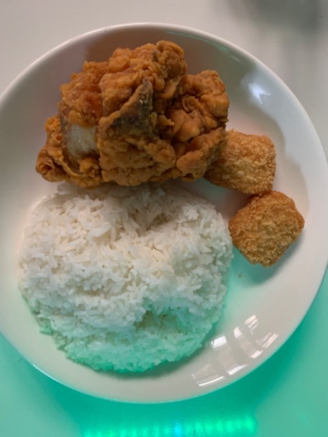 Gạo ngon giá phải chăng. Hạt gại dẻo mềm lúc nấu nghe thơm rõ. Có điều để tới chìu hơi dính Gạo ngon giá phải chăng. Hạt gại dẻo mềm lúc nấu nghe thơm rõ. Có điều để tới chìu hơi dính