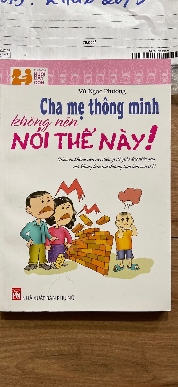 Em mua sách kỹ năng nói chuyên với mọi người mọi lúc mọi nơi sao lại giao cho e cuốn này ạ? vui lòng đổi lại hộ em nhé. Sao lại giao nhầm cho e vậy?