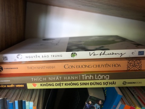 Mua để đọc dần. Sách bìa đẹp, giấy tốt.