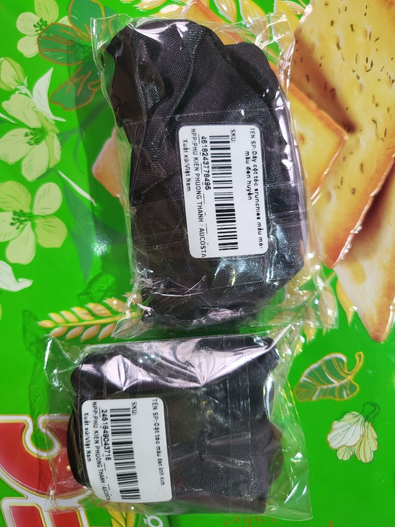 không giống màu xám ánh kim