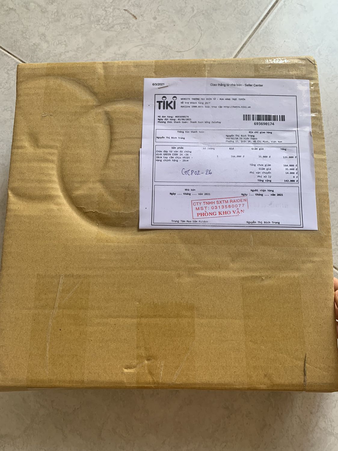 Lúc đầu Tiki nói chủ nhật giao ai dè sáng thứ 6 đã nhận hàng. Chảo đẹp!