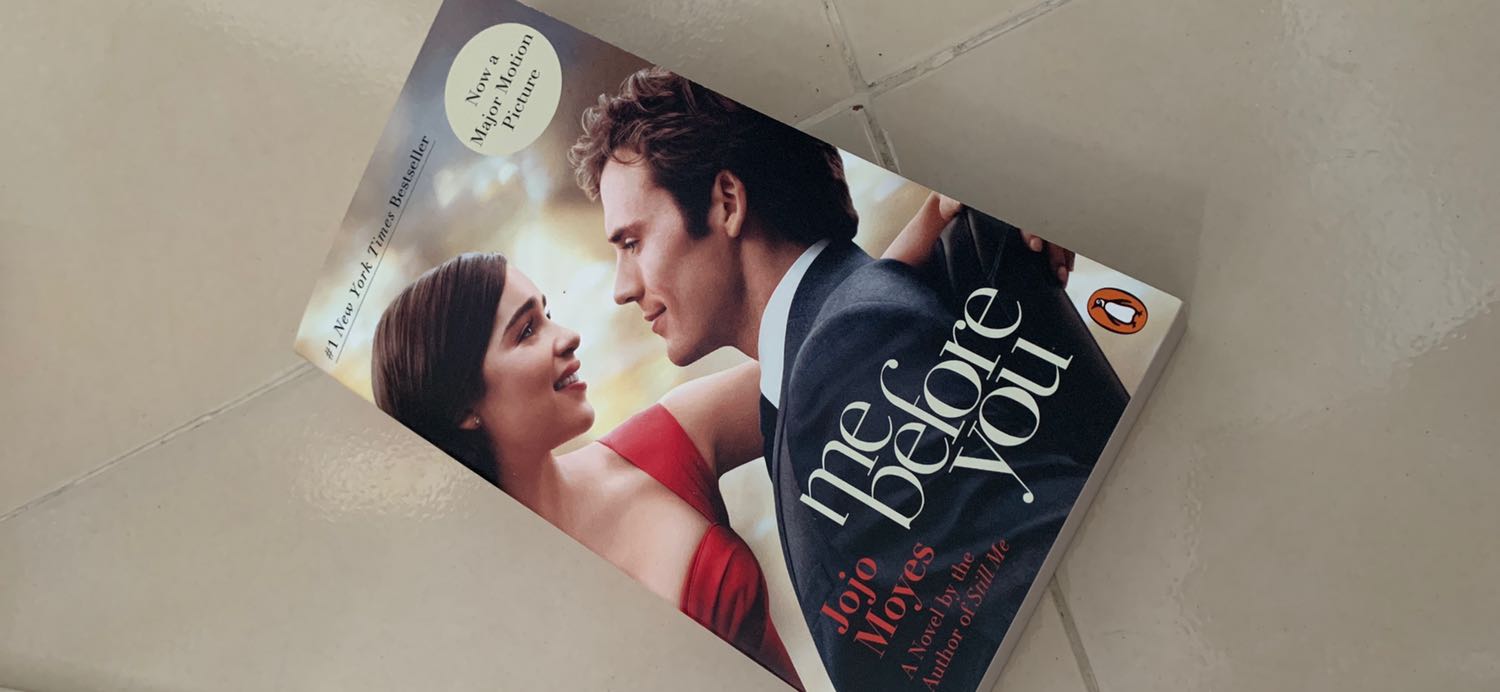 Sách bề ngoài khá okie so với giá, ko rách ko trầy xước mặt bìa, ko lỗi trang. Tuy nhiên điều mình khá ko thích là chất lượng giấy. Nếu mình biết giấy này thì mình sẽ mua với giá khác rùi, đây chỉ là vì bản thân mình thích loại giấy vàng vàng nên mới vậy thui. Nói chung ngoài việc chất lượng giấy ra thì tất cả đều khá ổn nhé.