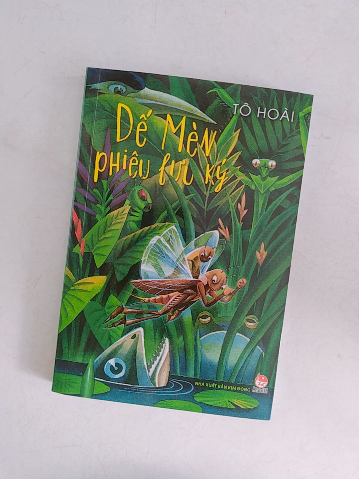 Tiki đóng gói sạch sẽ, giao mất tầm 10 ngày do dịch :( về sách thì nội dung quá quen thuộc rồi, mình mua cho đứa em đọc, sách hình ảnh dễ thương, tuy nhiên chất giấy trắng tinh ko thích lắm, nếu có thể làm ruột giấy vàng chống loá mắt thì ok hơn