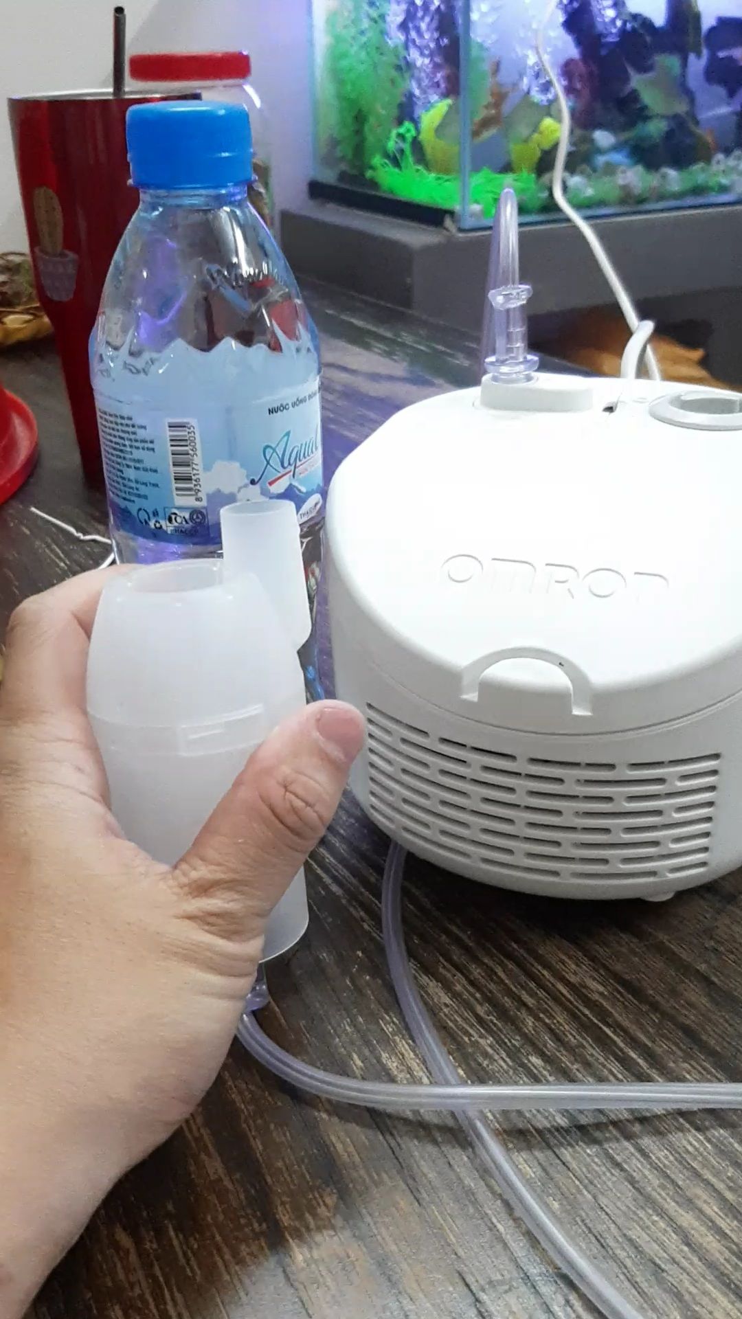 máy giao nhanh , dễ sử dụng nhưng ko hiểu vì sao ko thấy hơi lạnh bốc lên . Cần shop tư vấn về vấn đề này