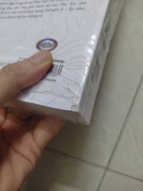 Sản phẩm giao từ HCM mà đóng gói sơ sài, sản phẩm bị trầy xướt, rách Sản phẩm giao từ HCM mà đóng gói sơ sài, sản phẩm bị trầy xướt, rách