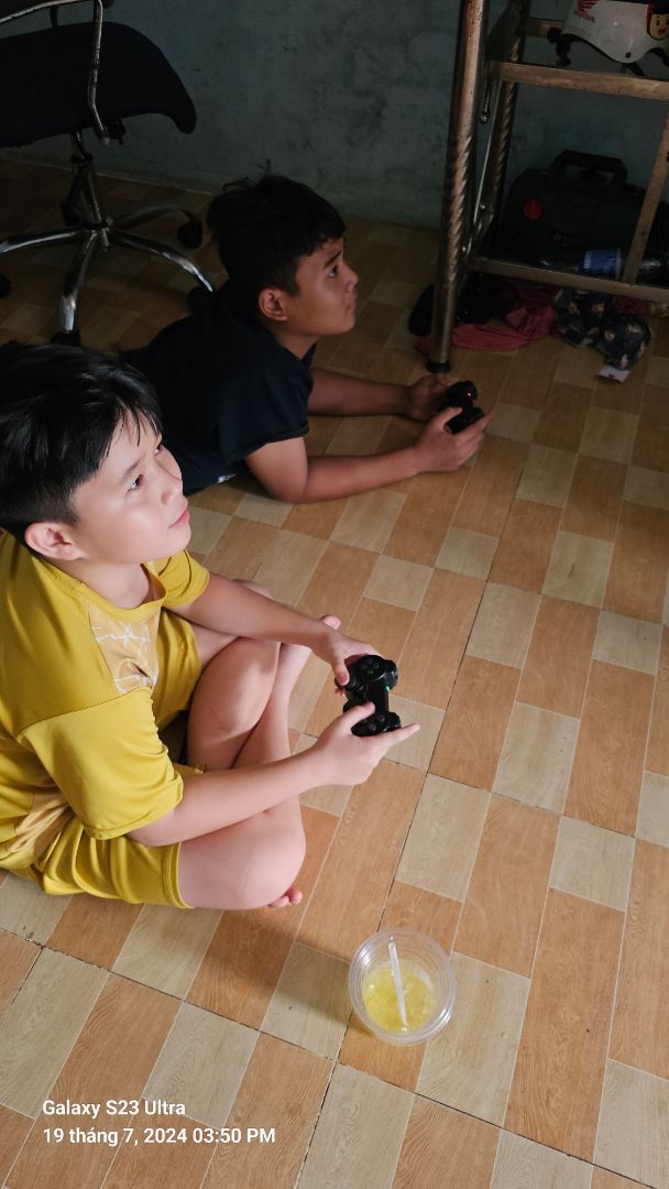 Kết nối tốt,ổn định,chắc cầm tay dễ tốt