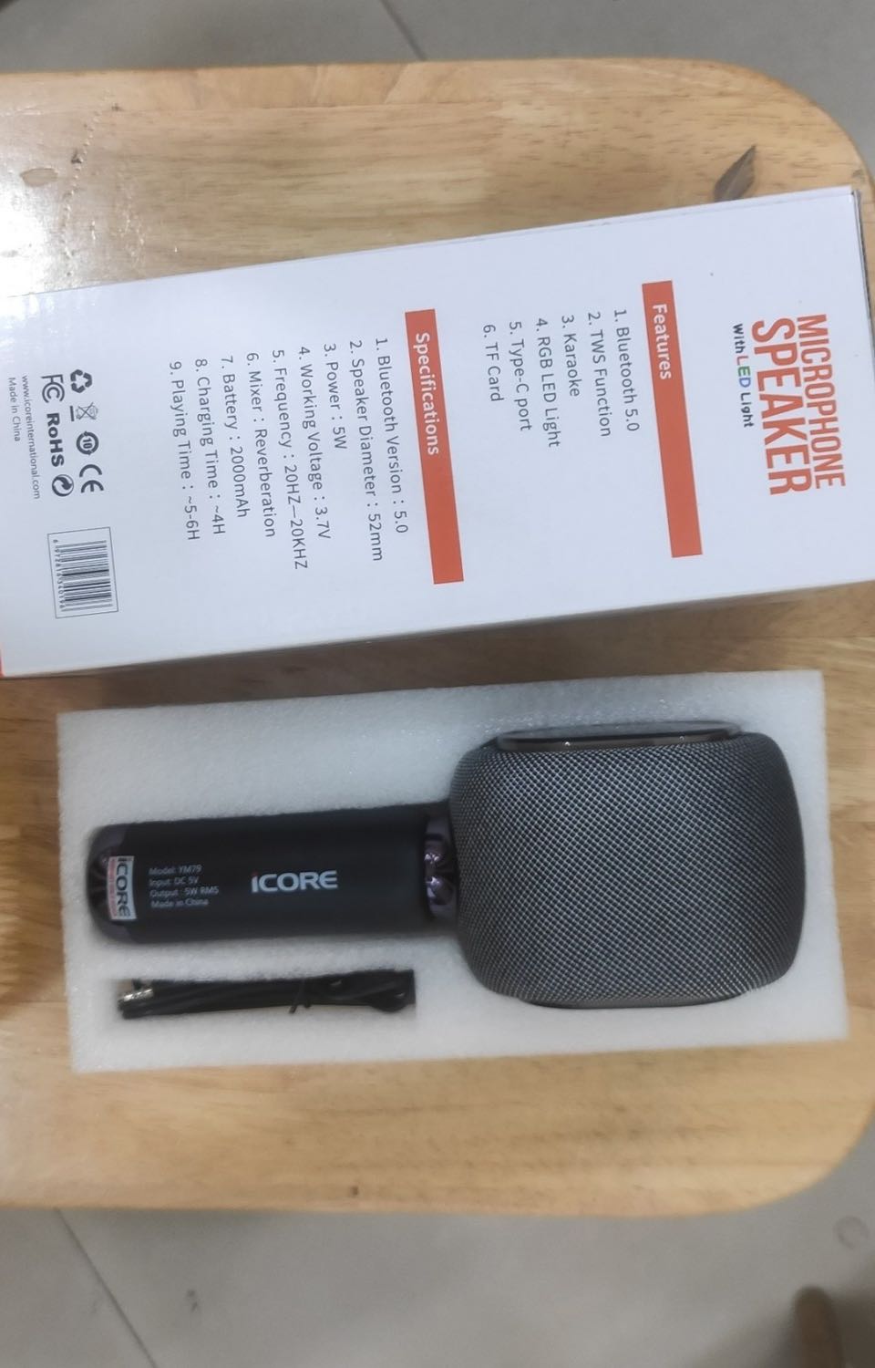 Hàng chính hãng nên khá yên tâm, nhà mình khá thích sản phẩm này, mic bắt âm cực tốt, mẫu mã đẹp, sẽ ủng hộ shop thêm những sản phẩm khác, shop có đội ngũ chăm sóc khác hàng nhiệt tình nên mua hàng khá yên tâm